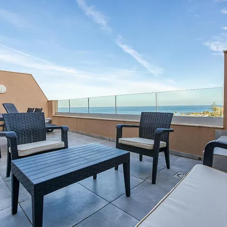 Coastal Charm In Opposite ! Marsaskala