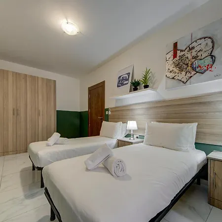 Coastal Charm In Opposite ! Marsaskala