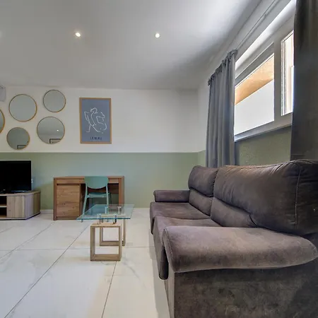 Coastal Charm In Opposite ! * Marsaskala