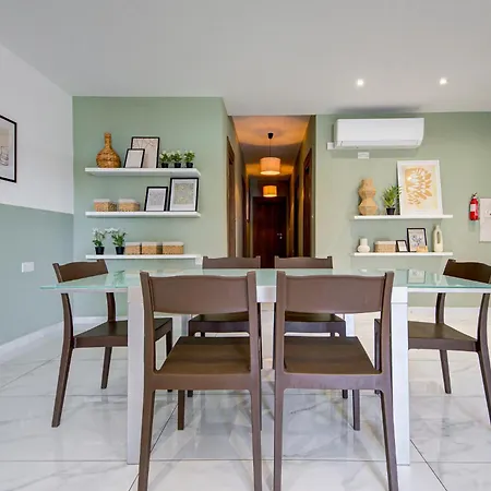 Coastal Charm In Opposite ! Apartamento *
