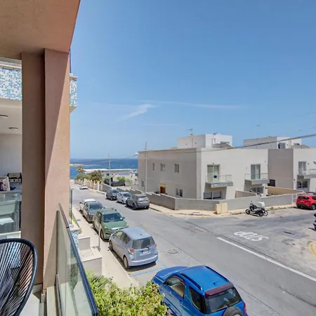 Coastal Charm In Opposite ! *