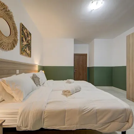 Coastal Charm In Opposite ! * Marsaskala