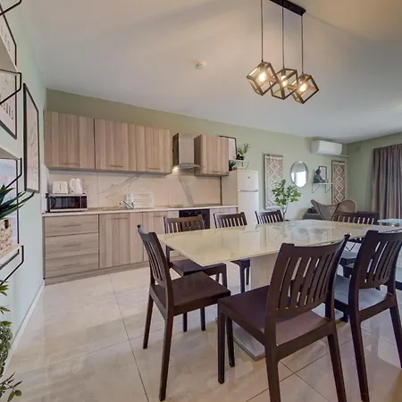 Coastal Charm In Opposite ! Apartamento *